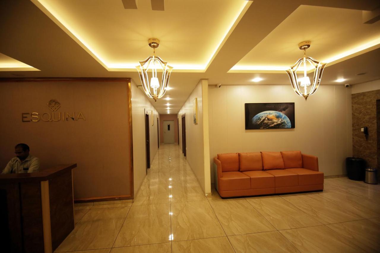 Hotel Esquina Residency à Kochi Extérieur photo